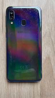 Samsung A40 4GB RAM, 64GB Uložiště, android 11 - 4