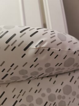 Skládací přebalovací pult s vaničkou Chicco cuddle&bubble - 4