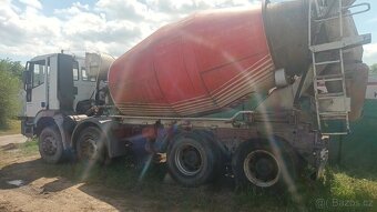 Beton mix 9m3 Liebherr z IVECO 8x4 - 4