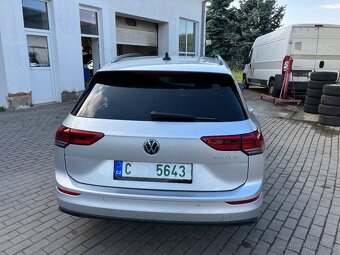 Volkswagen Golf 8 2.0TDI rok 10/2022 - 4