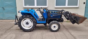 Traktor ISEKI TA275 4x4 + příslušenství - 4