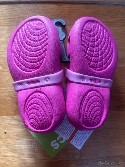 Crocs balerínky Keeley Petal Charm vel. C5 (EUR 20/21) - 4