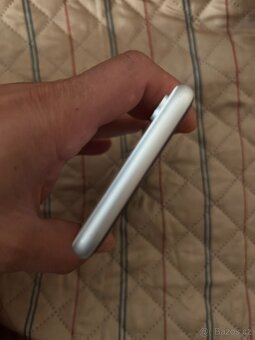 iPhone Xr baterie 100% - 4