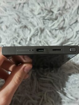 Samsung Galaxy S24 Ultra 256GB Titanium Black TOP stav - 4