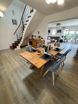 Prodej krásného rodinného domu - 4