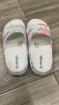 dámské pantofle vel.40/41 (nazouváky) zn.Elle Nor - 4