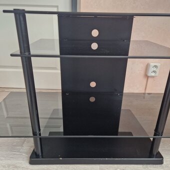 Televizní stolek - 4