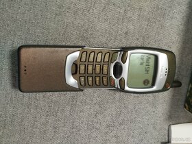 Nokia 7110 retro mobilní telefon - 4