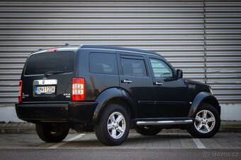 DODGE NITRO 2.8 CRD SXT 4X4 130kW A/T 2008 - 4