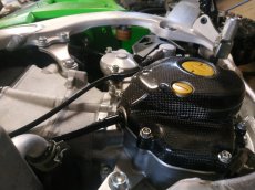 Karbonový kryt zapalování a spojky na KX450F - 4