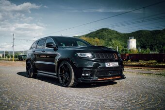 JEEP GRAN CHEROKEE 6.4 V8 HEMI - 4