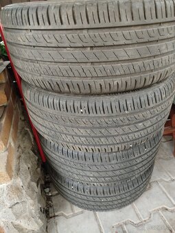 225/40 R18 - 4
