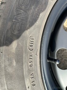 Pneu 195/65 R15 - 4