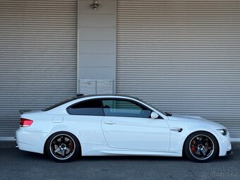 BMW E92 M3 - Manuál - 4