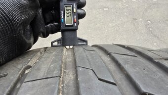 Letní pneu 235/40/19 Hankook - 4