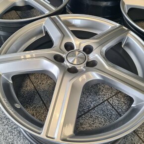 Alu kola R17 5x100 - 4
