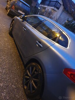 Volvo V40 D3 MOMENTUM 110kW - na opravu / ND - 4