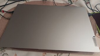 Notebook Lenovo - 8jádrový CPU 4,3GHz, 16GB RAM, 512GB SSD - 4