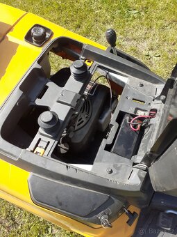 Zahradní traktor - 4