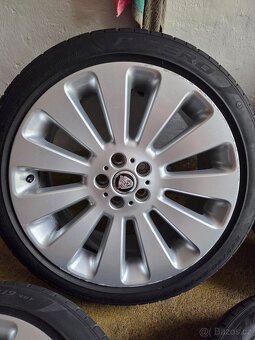 Alu kola Jaguar R19 + Pirelli pneu 245/40/R19 – 5x108 - 4