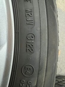 Kola Audi A4 Zimní R16 - 4