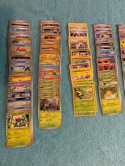Pokémon TCG karty - neopakující se balík - 4