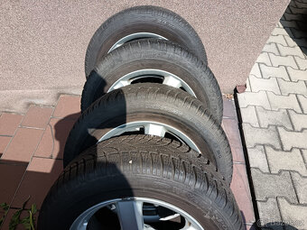 Zimní pneu DUNLOP 185/65 R15 - 4