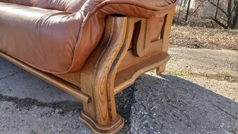 Kožená sedací souprava 3+2 s masivním dřevem - 4