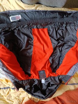 Prodám bundu zn.Wedze, vel.160 - 4