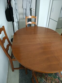 Rozkládací stůl, 4 x  židle - 4