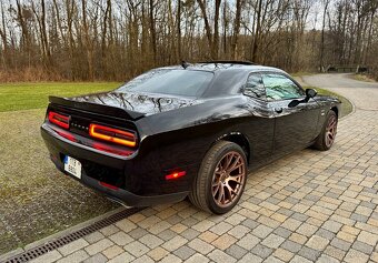 Dodge challenger 5.7 HEMI R/T - 4