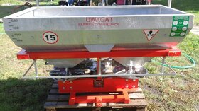 Rozmetadlo průmyslových hnojiv 600l - 4