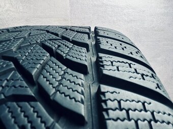 TOP zimní kola Volvo S60 R18 originál - 4