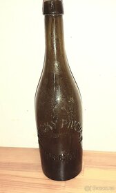 Staré láhve od piva a alkoholu - 4