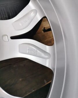 Zimní sada 5x120 R19 Range Rover Discovery 5 - 4