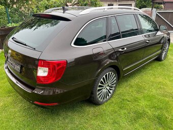 Škoda Superb 2 Face 2015 2.0 TDi 125kW DSG Laurin a Klement - 4