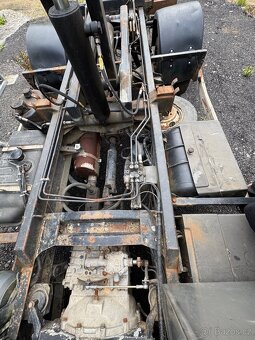 D90 cummins 107kw + jedna na náhradní díly - 4