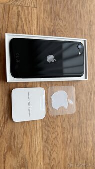 iPhone SE 2020 256GB - 4