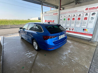 Škoda Octavia IV 2.0 TDi Auto na splátky bez registru - 4