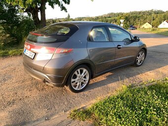 Honda Civic 8g Ufo - 4