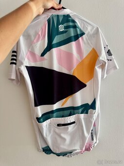 Dámske cyklistické dresy Rapha, Siroko, Specialized - 4