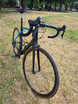 Cube Agree C:62 Ultegra + karbonová kola FFWD – vel. 56 - 4