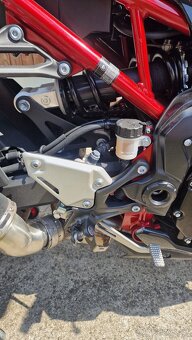 Kawasaki Z900 (2022) - 4