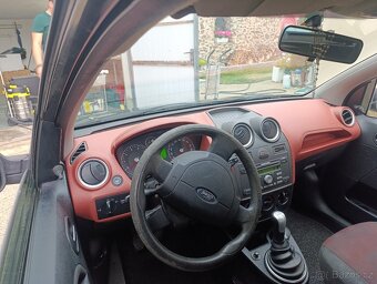 Ford fiesta - 4