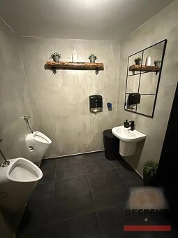 Vícegenerační, víceúčelový rodinný dům v industriálním stylu - 4
