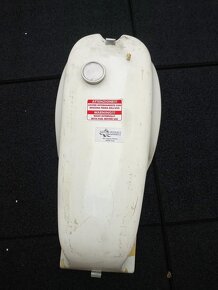 nádrž laminátová - 4