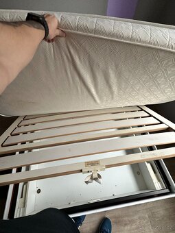 Postel s úložným prostorem - 4