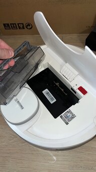 Robotický vysavač Ecovacs Deebot OZMO 905 - 4