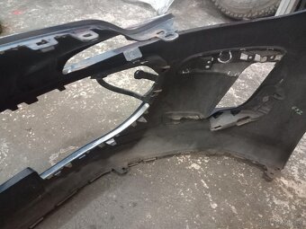 Nárazník přední na Peugeot 308 1.6 88kw r.v.6/2010 - 4