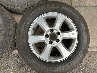 Volvo XC70 215/65/r16 - 4